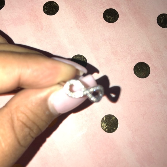 Infinity Diamond Ring - Picture 4 of 5